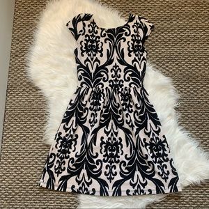 Black and White Pattern Dressy Dress Event Wedding Size Small